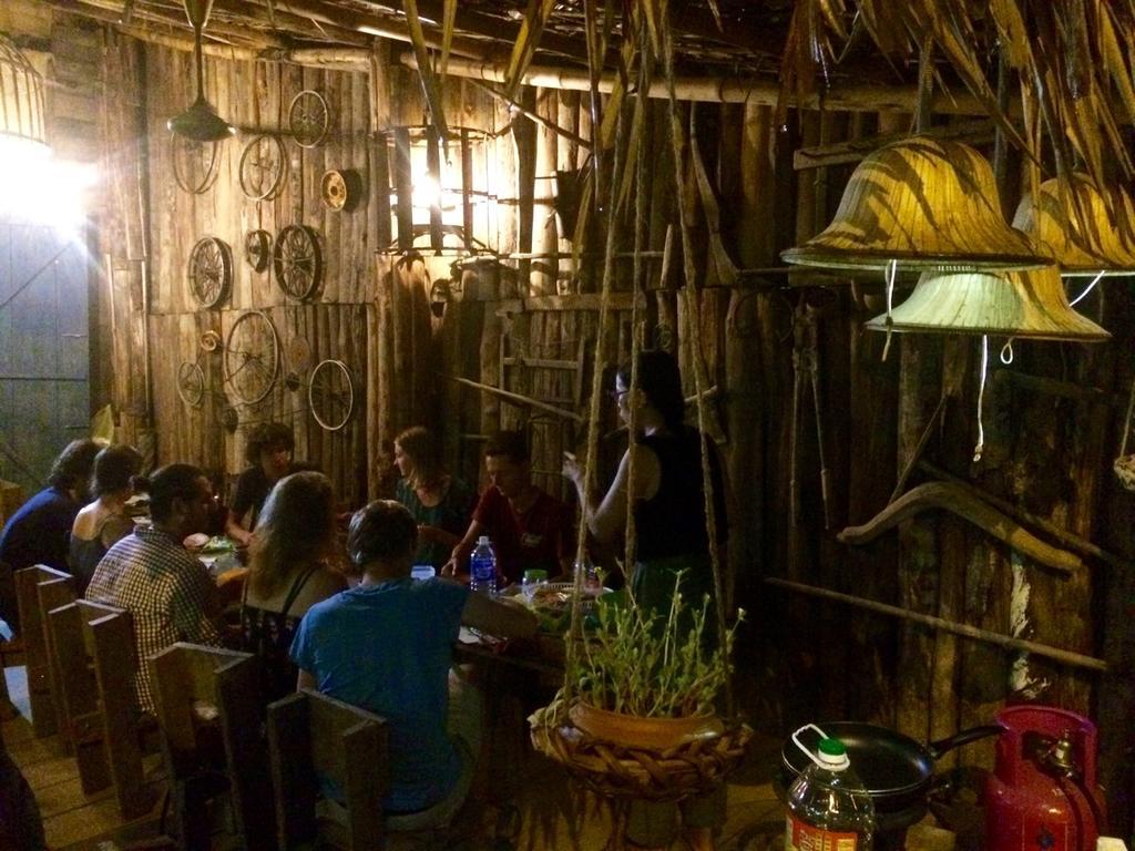 Nguyen Shack - Phong Nha Central Town Εξωτερικό φωτογραφία